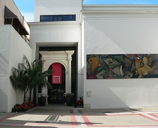 SANTA BARBARA MUSEUM OF ART